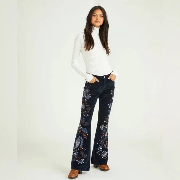 Driftwood Blue Flare Jeans for Women 28 x32 - Picture 6 of 11